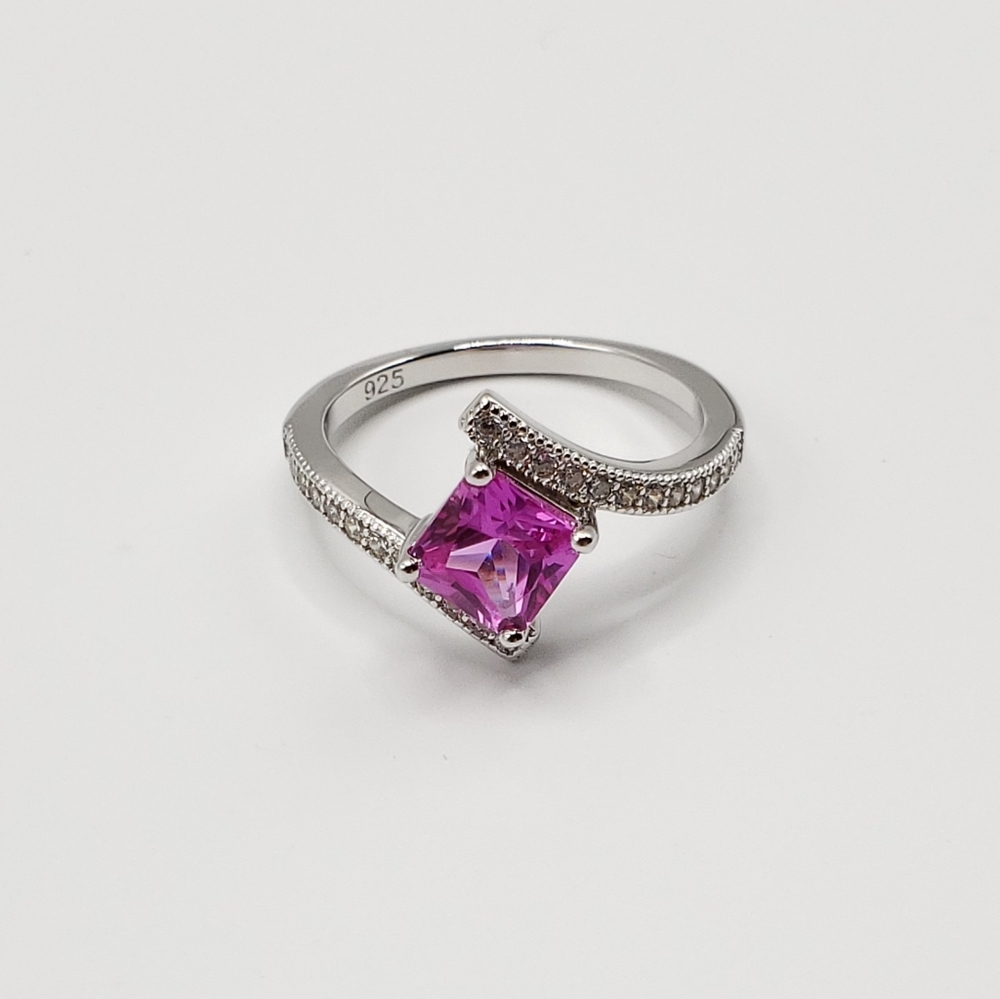 Elegant Princess Cut Pink CZ Ring